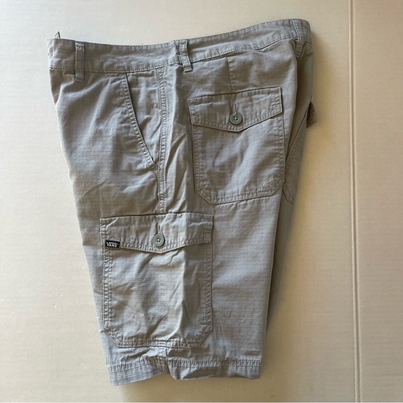 Vans Men’s Cargo Shorts Grey Color Size 32 - Picture 9 of 11